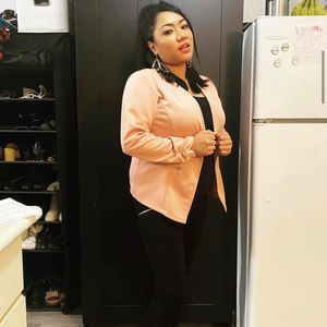 Meet your Posher, Vanda